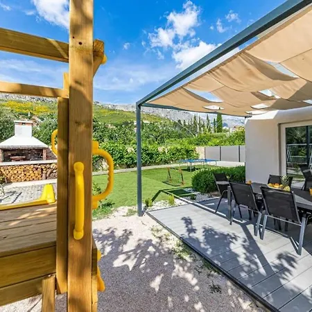 Villa Sunny Pool House *