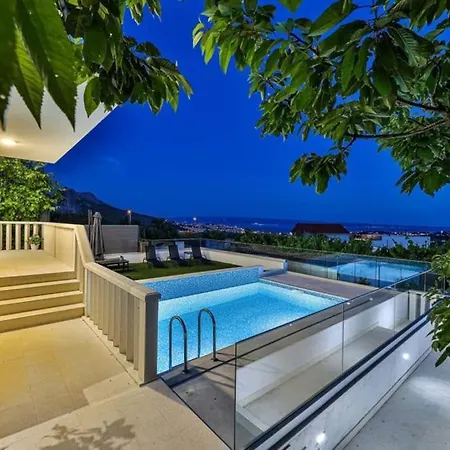 Villa Sunny Pool House Kucine